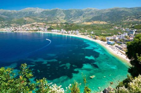 “Le Figaro”: Ja cilat janë plazhet më të bukura shqiptare
