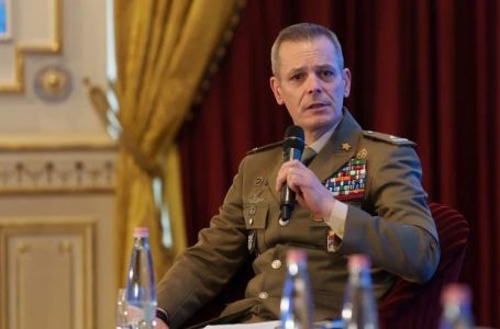 Zëvendëskomandanti i KFOR-it: Kush ngatërrohet me ne do të ketë punë me organizatën më të fuqishme ushtarake në botë