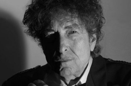 Fryma kozmike e një poezie të Bob Dylanit me një këngë të njohur shqiptare