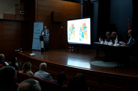 Fakulteti i Mjekësisë në Gjakovë mbajti Konferencën Ndërkombëtare Shkencore