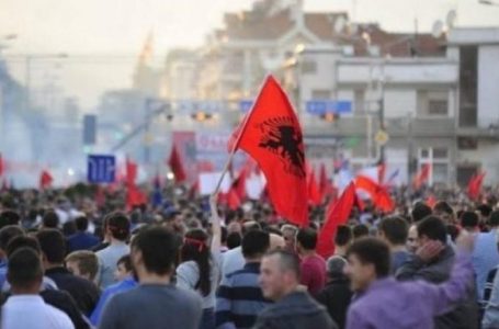A do të vendosin shqiptarët për presidentin e Maqedonisë së Veriut më 8 maj?