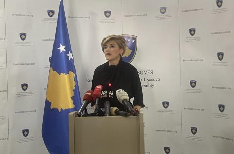 Kusari-Lila: BE të ndryshojë qasjen në dialog