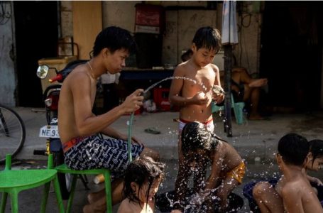 Vala e të nxehtit prek Azinë, alarm shëndetësor për miliona njerëz