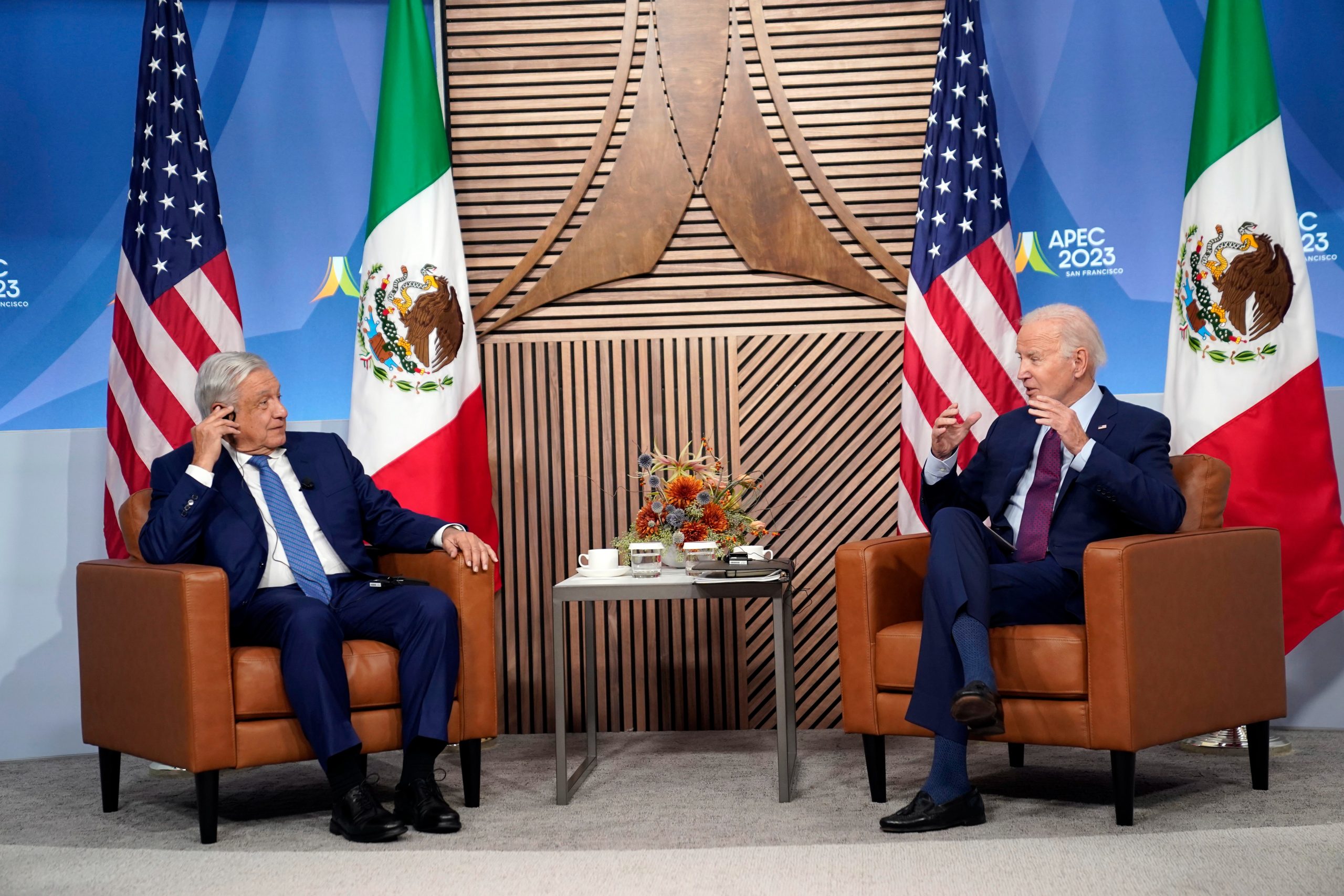 Biden bisedon me homologun meksikan për emigrimin