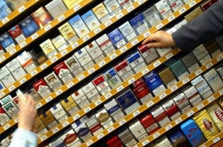 Deputetët britanikë votojnë projektligjin që ndalon cigaren për të lindurit pas vitit 2009