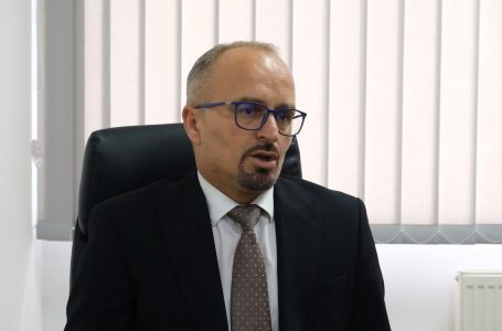 Shala: Në disa reparte nevojat për specialistë janë emergjente