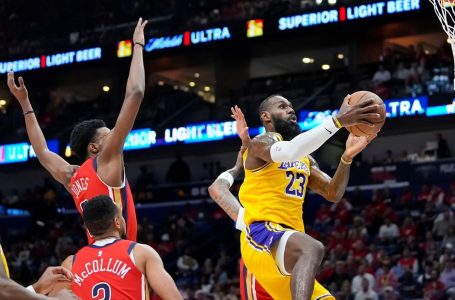 Lakers marrin fitore të madhe dhe futen në ‘Play-Off’, eliminohet Golden State Warriors