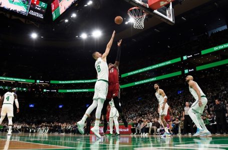 Spektakël në NBA, katër skuadrat vendase fitojnë ndeshjet e para të play off