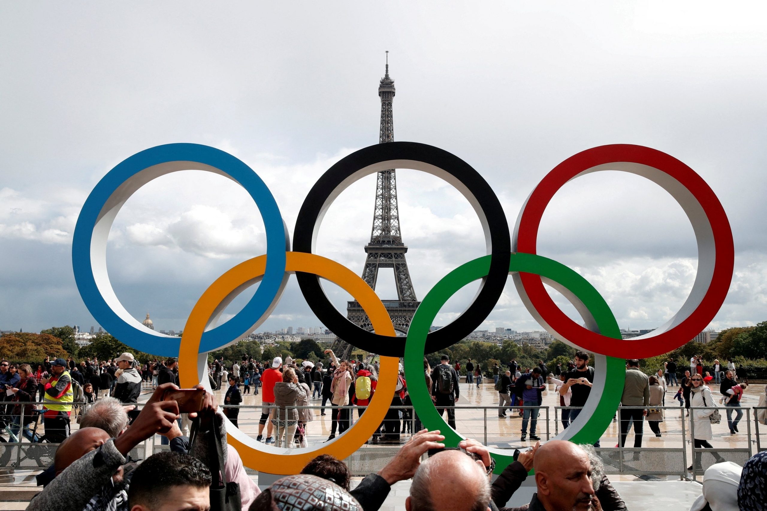 IOC: Atletët palestinezë do të ftohen në Lojërat Olimpike të Parisit