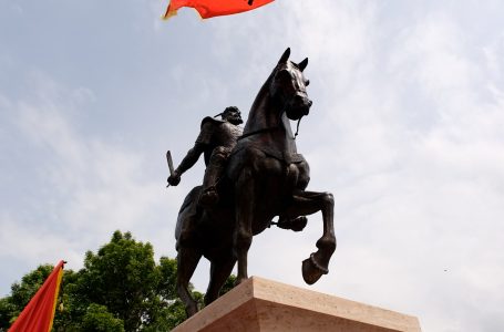 Skënderbeu përjetësohet në Gjakovë