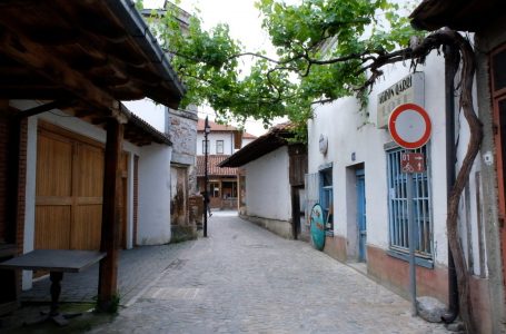 Një ndër zejtaritë në shuarje në Çarshinë e Vjetër