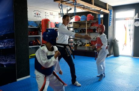 Sportistët e Taekwondos kthehen me medalje nga kryeqyteti
