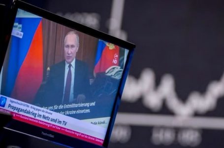 Shpërndajnë propagandë dhe dezinformata, BE-ja ndalon katër media të tjera ruse