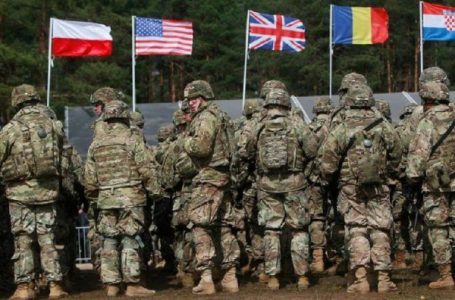 New York Times: NATO po konsideron dërgimin e ushtarakëve në Ukrainë