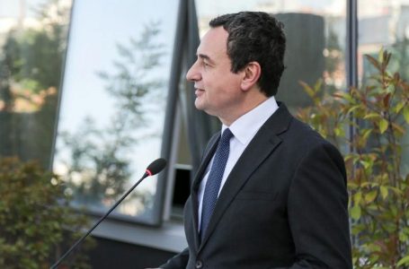 Kurti: Rreth 40% e profesionistëve të emëruar janë gra
