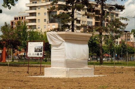 Monumenti i Gjergj Kastrioti-Skënderbeu vendoset të shtunën në Parkun e Qytetit