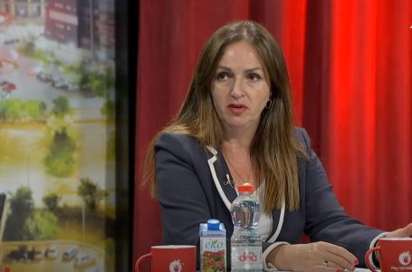 Ministrja Nagavci flet për planin e licencimit të mësimdhënësve