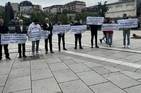 ​Organizohet tubim paqësor, kundërshtohet heqja e emrit të Hasan Prishtinës nga UP-ja