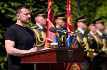 Ukraina po i dërgon gjeneralët në vijën e parë të frontit