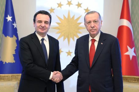 Kryeministri Kurti pritet të takohet me presidentin turk, Recep Tayyip Erdogan