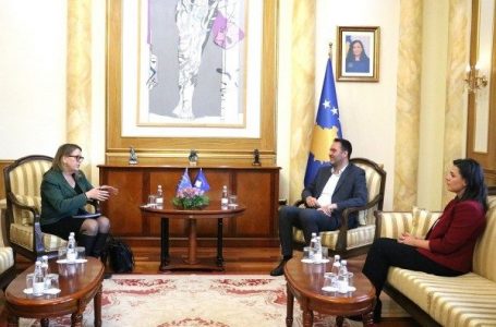 ​Konjufca-Hennessey diskutojnë për fuqizimin e bashkëpunimit Kosovë-KiE