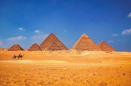 U ndërtuan në mes të askundit, shkencëtarët gjejnë ‘sekretin’ e Piramidave