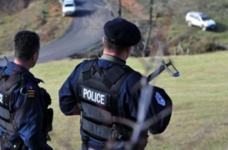 Policia ndalon tre persona për kalim ilegal të kufirit Kosovë-Serbi