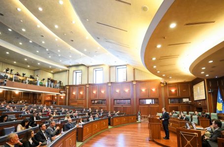 Deputetët do të shqyrtojnë projekt-rezolutën për 3 vitet e Qeverisë Kurti
