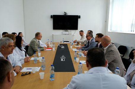 Spitali “Isa Grezda” bëhet me pajisje për largimin e perdes së kataraktit të syrit