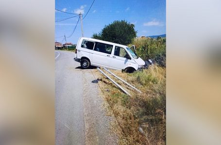 Një person dërgohet ne QKUK pasi u vetëaksidentua me veturë