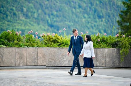 Osmani takohet me Rutte: Në të mirën e popullit të Kosovës dhe të ardhmes euroatlantike të saj