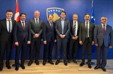 Kosova dhe Turqia arrijnë marrëveshje në parim për pensione