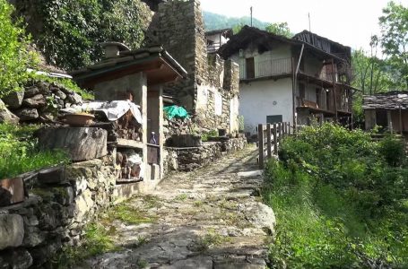 Fshati me 46 banorë, 30 kandidatë në zgjedhje