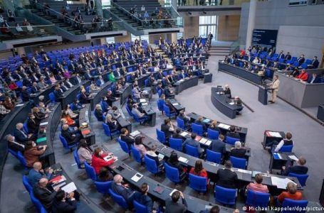 Bundestagu vendos javën tjetër për vendimin e Qeverisë gjermane për zgjatjen e mandatit të ushtarëve të KFOR-it
