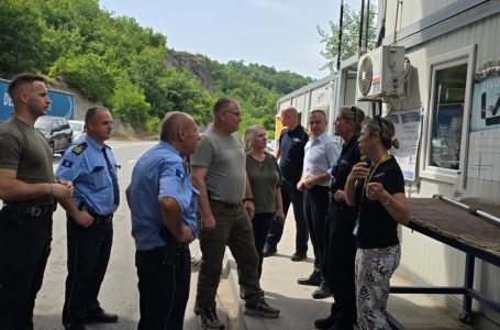 Drejtori i përgjithshëm i PK-së, kolonel Gazmend Hoxha, viziton zyrtarët policorë në veri të vendit