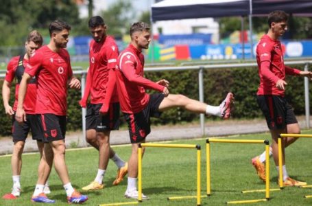 Shqipëria i nis përgatitjet për ndeshjen e fundit ndaj Spanjës