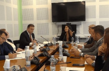 Nuk kalon asnjë projektligj në Komisionin për Integrime Evropiane