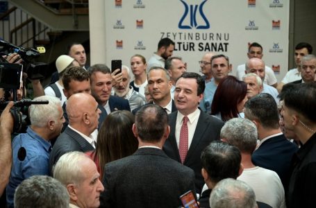 Kryeministri ​Kurti në Turqi zhvillon takime me mërgatën