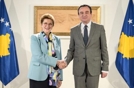 Kurti priti në takim Sekretaren e Përgjithshme të Forumit Ekonomik të Vjenës