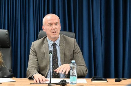 ​Sulmi në Banjska, zv.ministri Qorrolli kritikon Prokurorinë Speciale për vonesa në ngritjen e aktakuzave