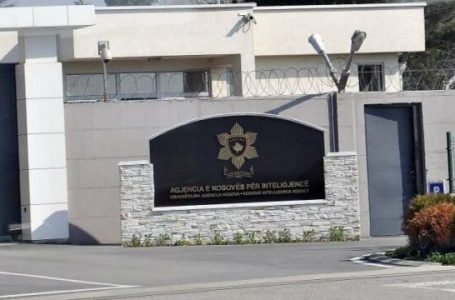 Kurti për AKI dhe Policinë: Po bëjnë punë të shkëlqyeshme