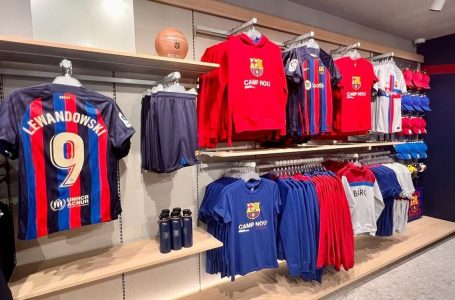 Zbulohen fanellat më të shitura të Barcelonës