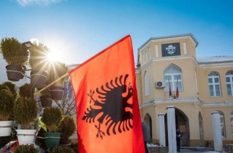 Parlamenti Evropian i kërkon Serbisë të mos i diskriminojë shqiptarët
