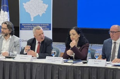 Osmani: Komunat të kenë strehimore për viktima të dhunës me bazë gjinore
