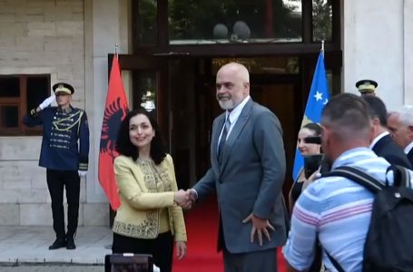 Presidentja Osmani sot në mëngjes pret në takim Edi Ramën dhe Tony Blair