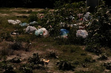 Lumi Erenik shfrytëzohet gjatë fundjavës, mbeturinat “harrohen” aty