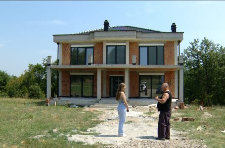 Probleme me rrymë, ankohet banori i fshatit Damjan