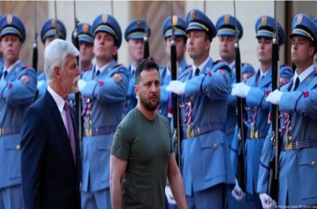 Ukraina dhe Republika Çeke do të ndërtojnë fabrikë municioni