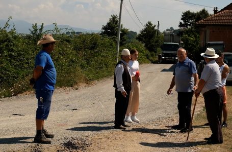 Banorët e fshatit Zhdrellë kërkojnë asfaltim të një rruge