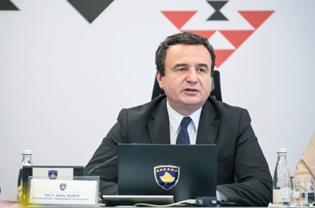 Kurti mburret me qeverisje: Nga muaji i ardhshëm shtesat me rritje i marrin mbi 400 mijë fëmijë